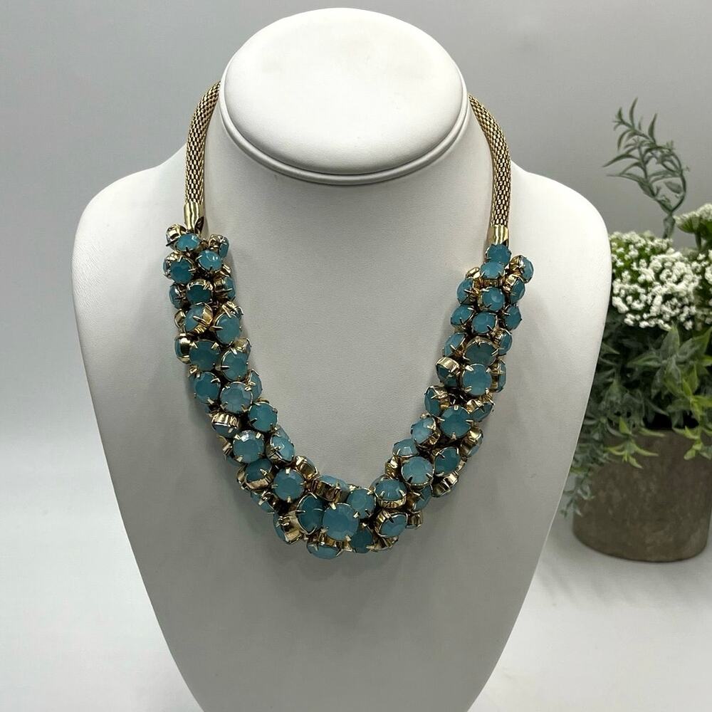 Gold Tone Rope Chain Prong Set Faceted Blue‎ Rhinestone Necklace